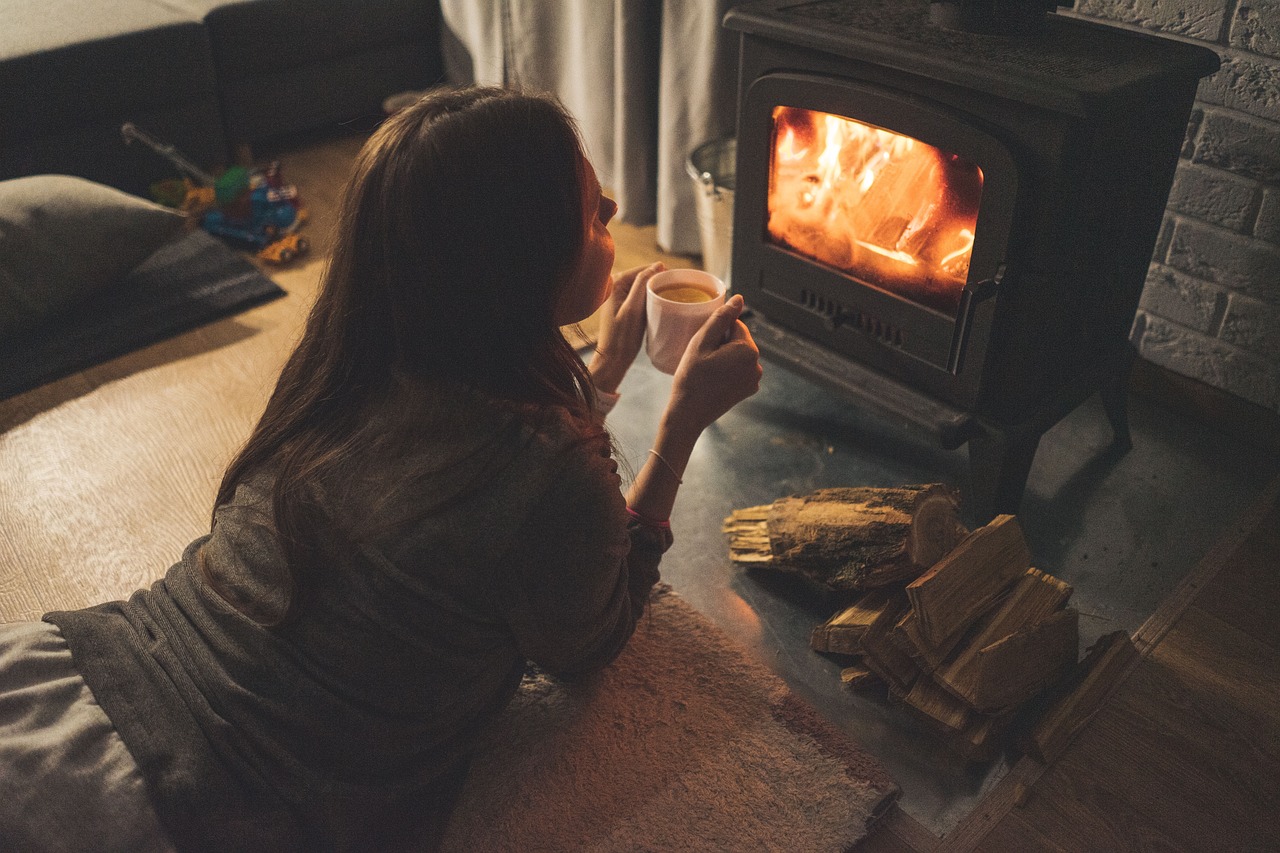 christmas wallpaper, woman, fireplace